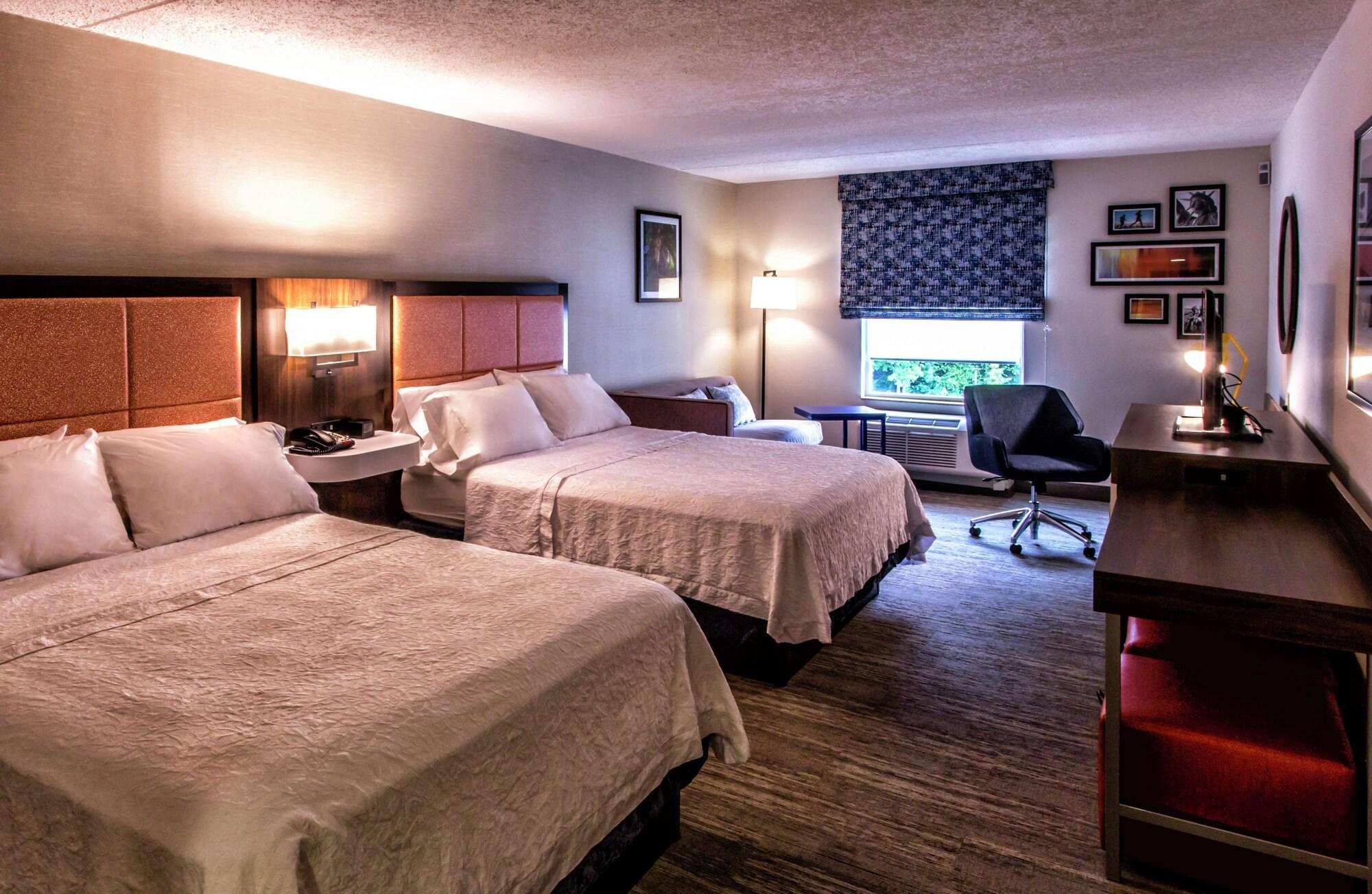 Hampton Inn & Suites Staten Island Nueva York Exterior foto