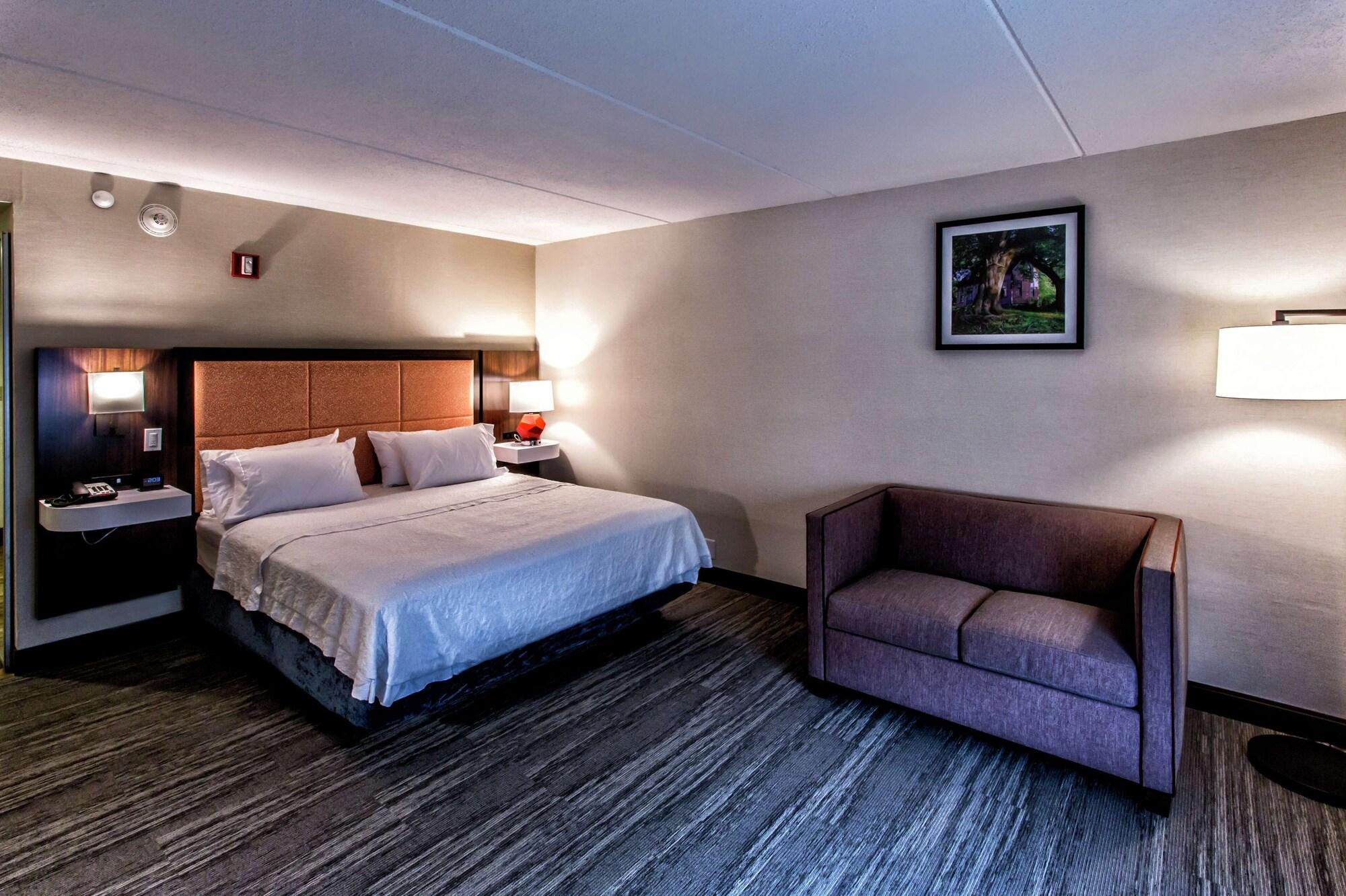 Hampton Inn & Suites Staten Island Nueva York Exterior foto